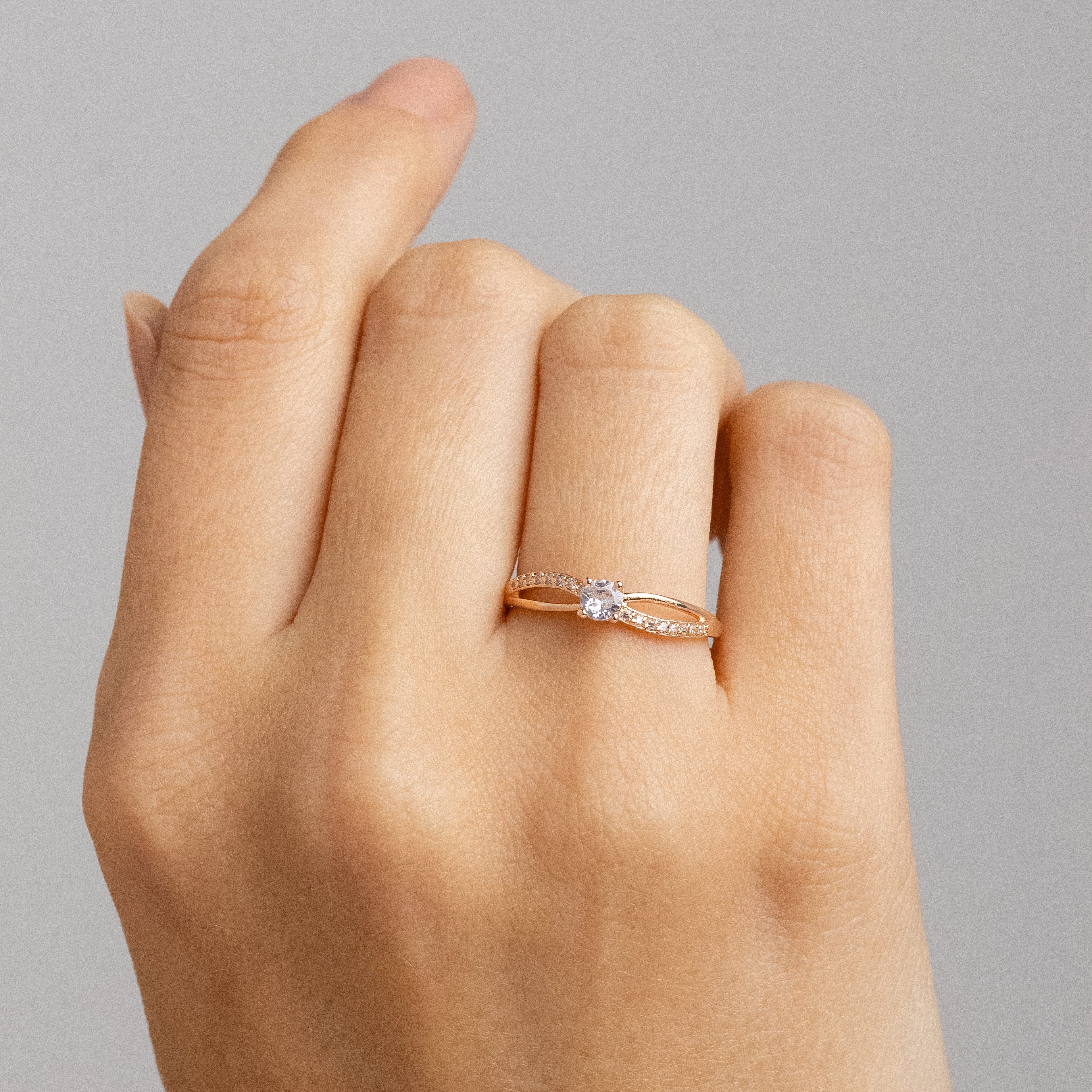Anel Solitário Fiorelly Ouro Rosé 18K