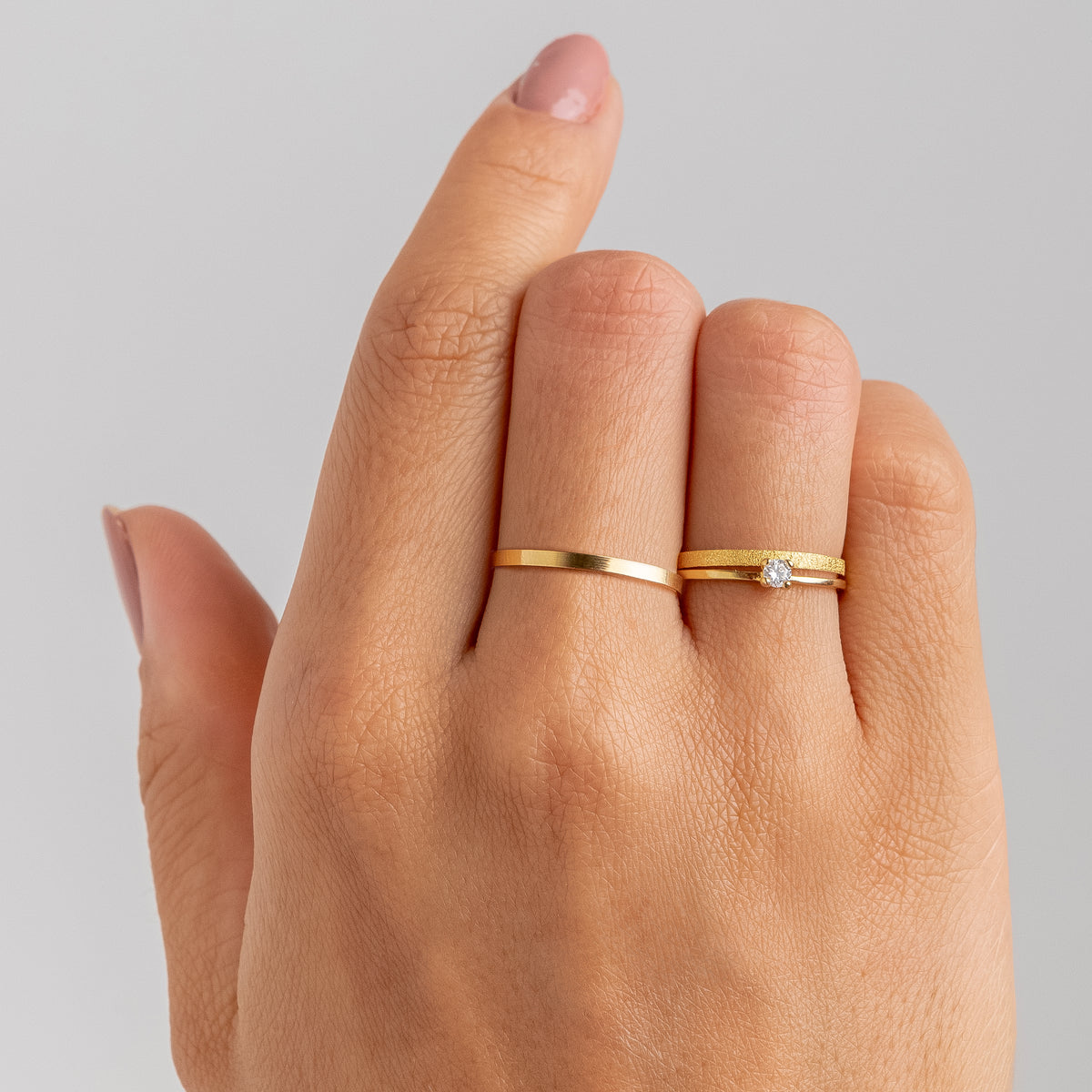 Alianças de Casamento Nobre Duo Ouro 18K 2mm + Anel Brinde
