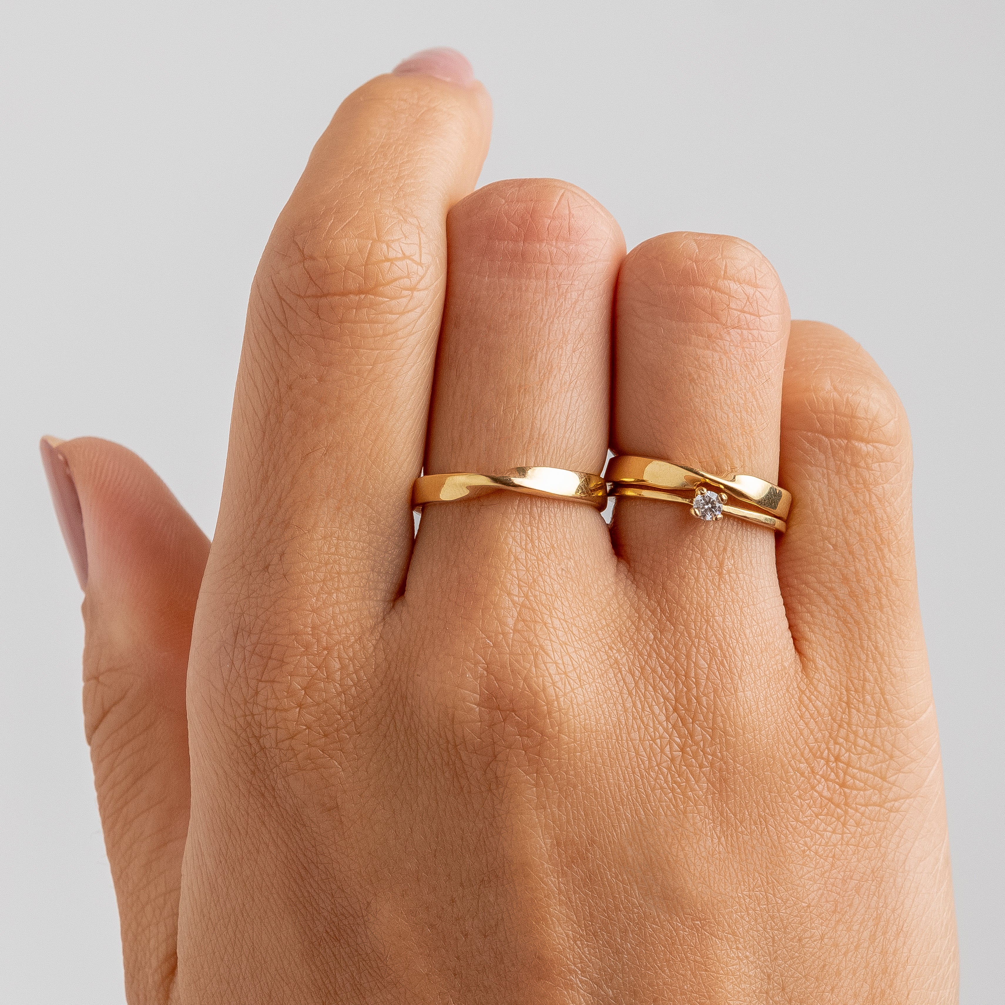 Alianças de Casamento Eternity Ouro 18K 3mm + Anel Brinde