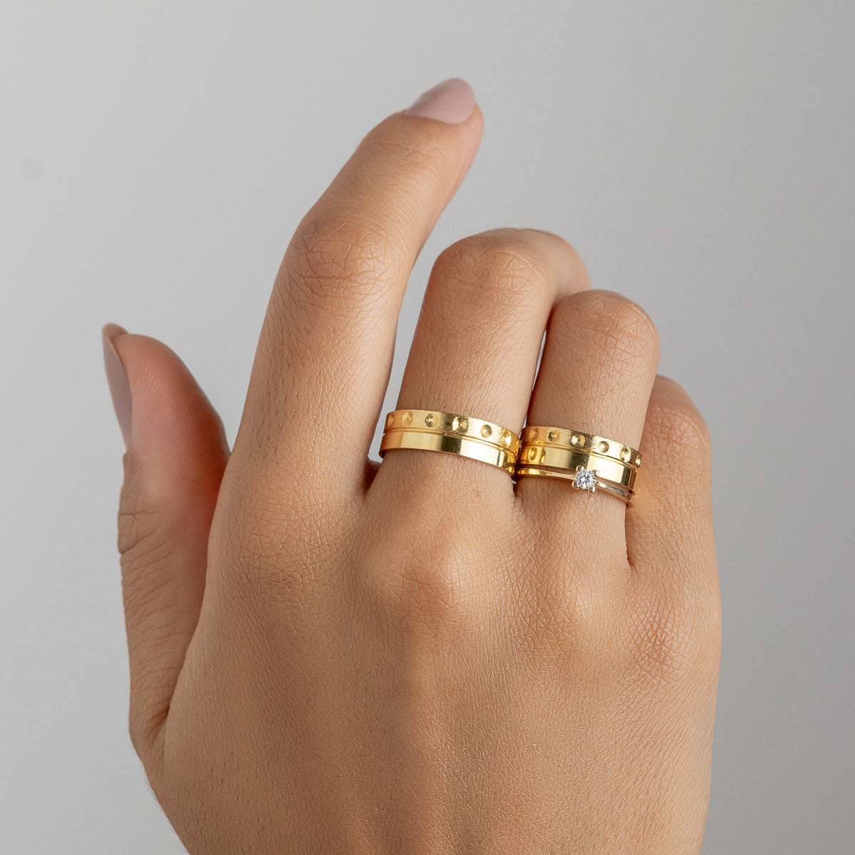 Alianças Geórgia 6mm Banhadas a Ouro + Anel Brinde
