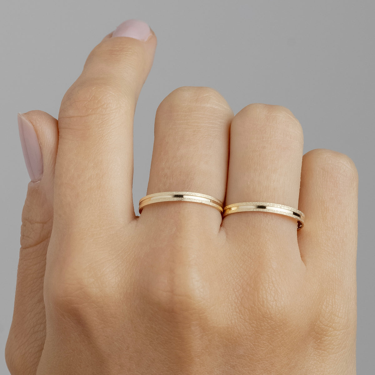 Alianças de Casamento Dulce Ouro 18K 2mm + Anel Brinde