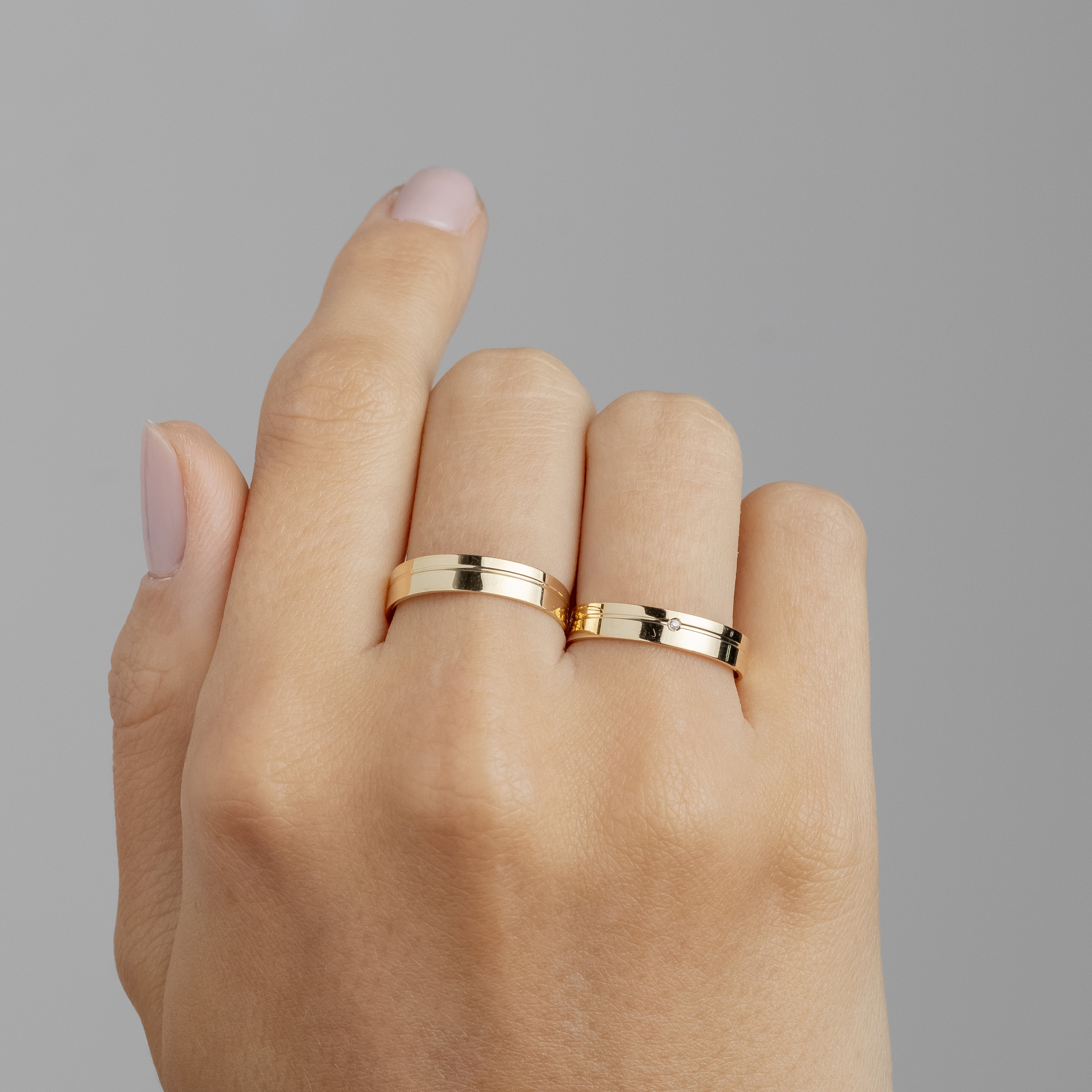 Alianças J´adore 4mm Banhadas a Ouro + Anel Brinde