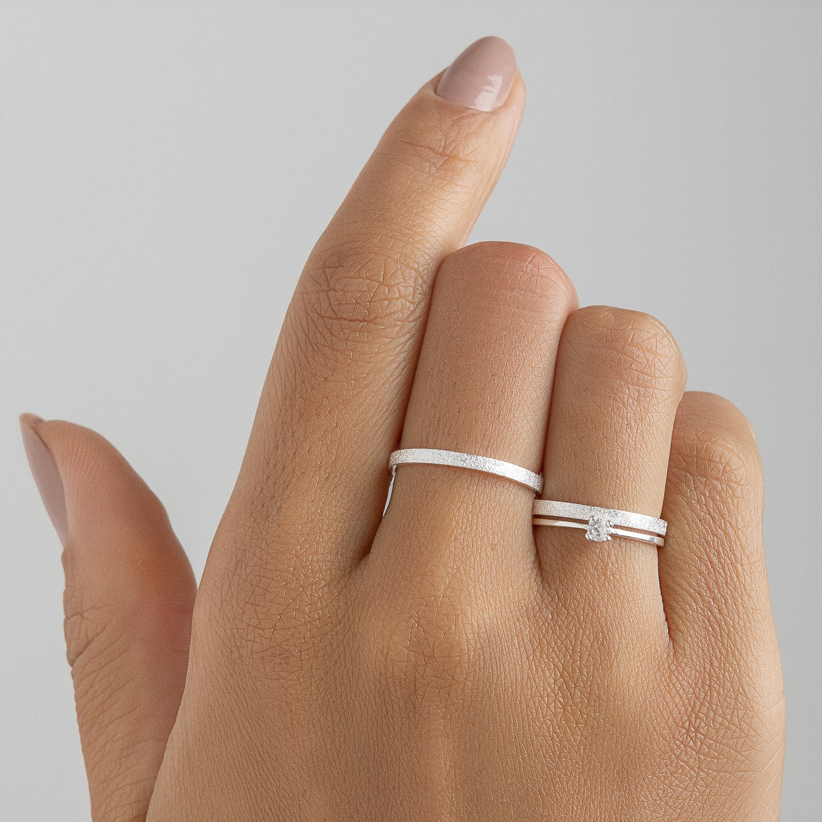 Alianças de Namoro Brilhant 2mm + Anel Solitário Classic (Envio Full)