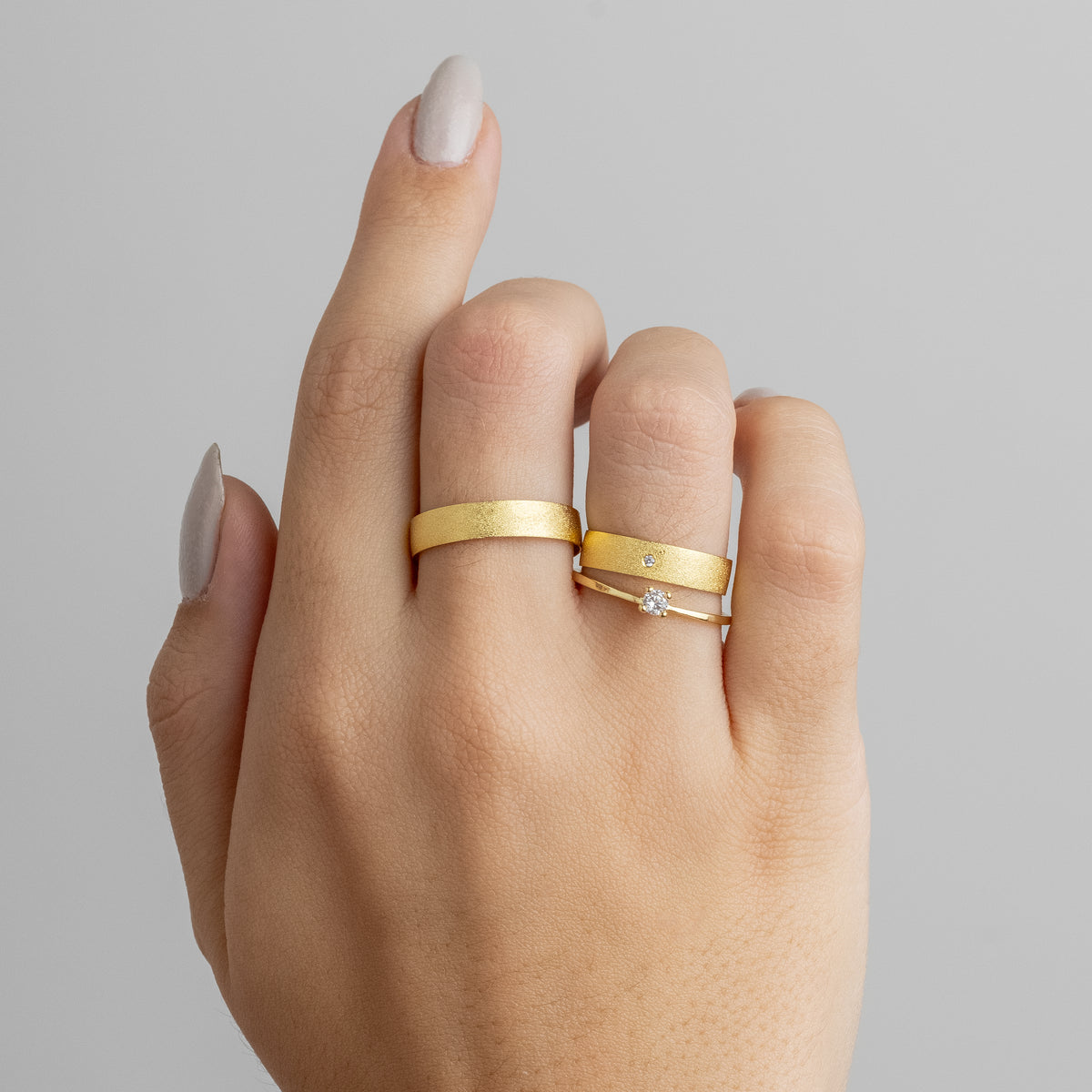Alianças de Casamento Diamant Gold Ouro 18K 4mm + Anel Brinde
