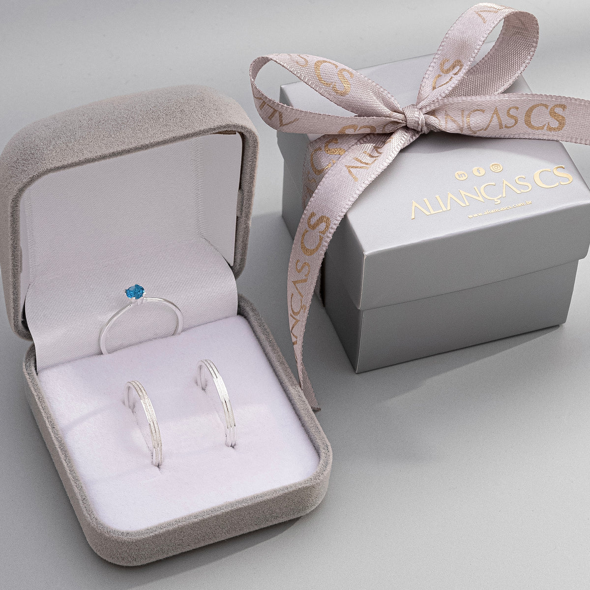 Alianças de Namoro Delicate 2mm + Anel Solitário Classic (Envio Full)