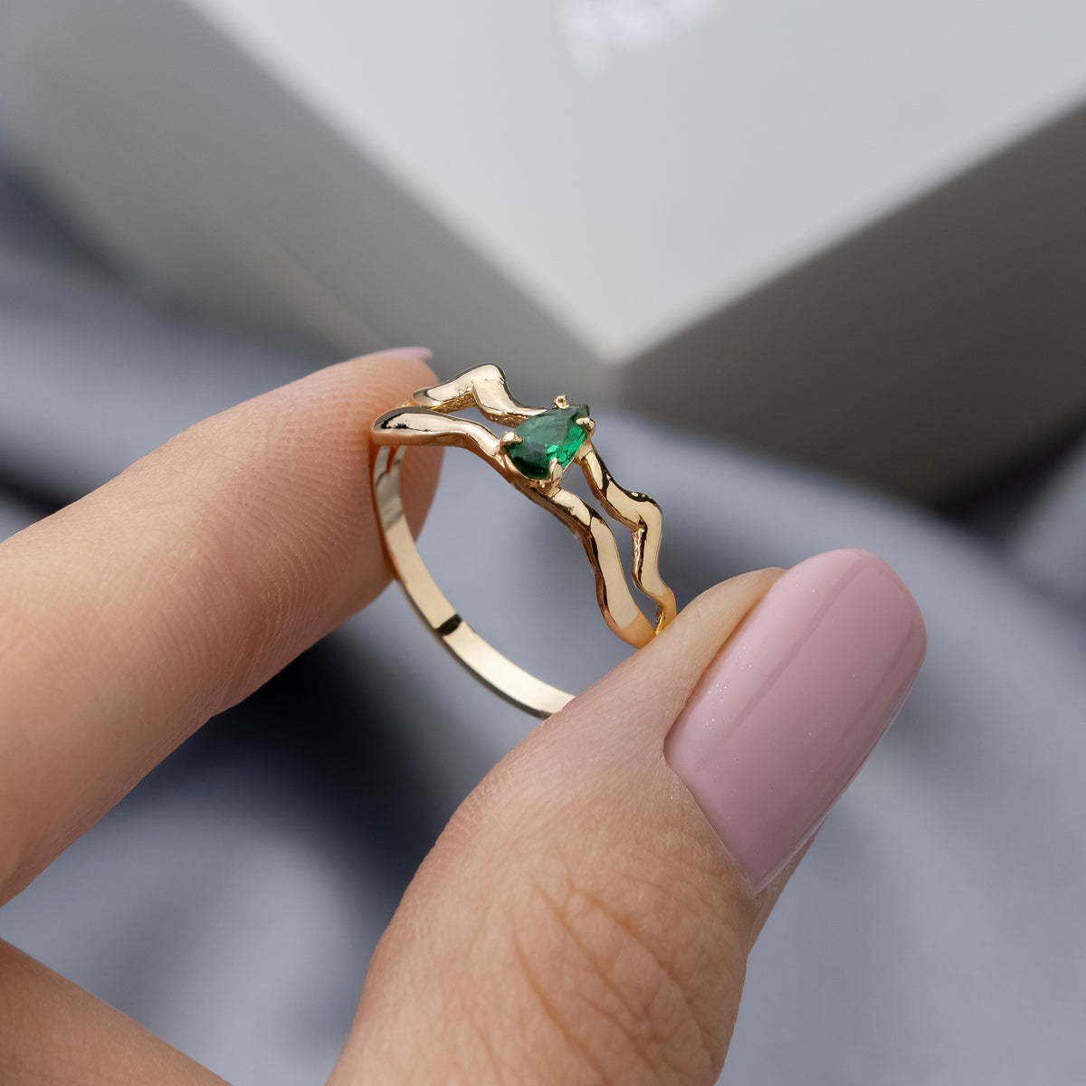 Anel Solitário Edwina Ouro 18K