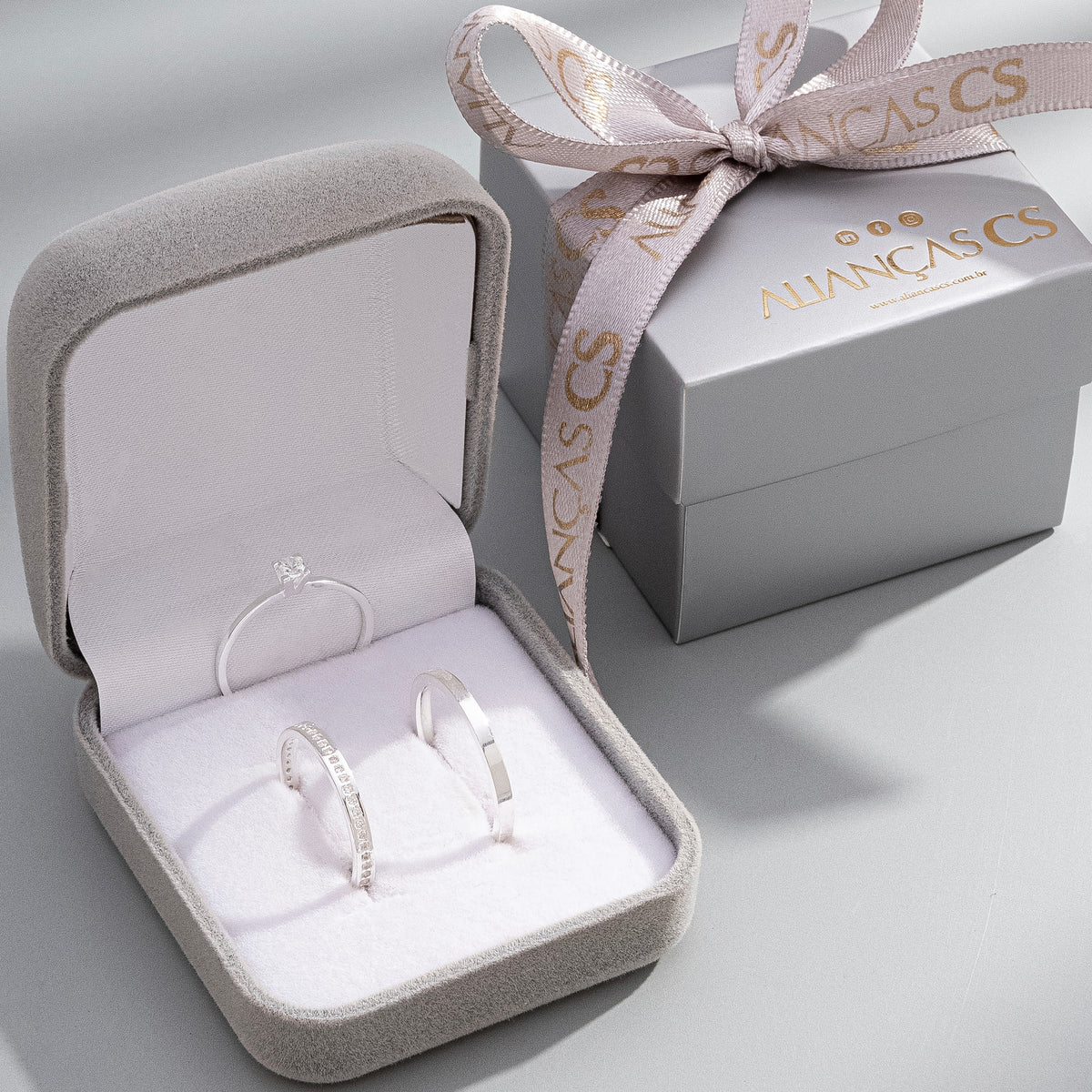 Alianças de Namoro Diana 2mm + Anel Solitário Classic (Envio Full)