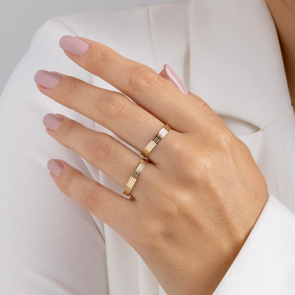 Alianças de Casamento Aura Ouro 10K 3mm + Anel Brinde