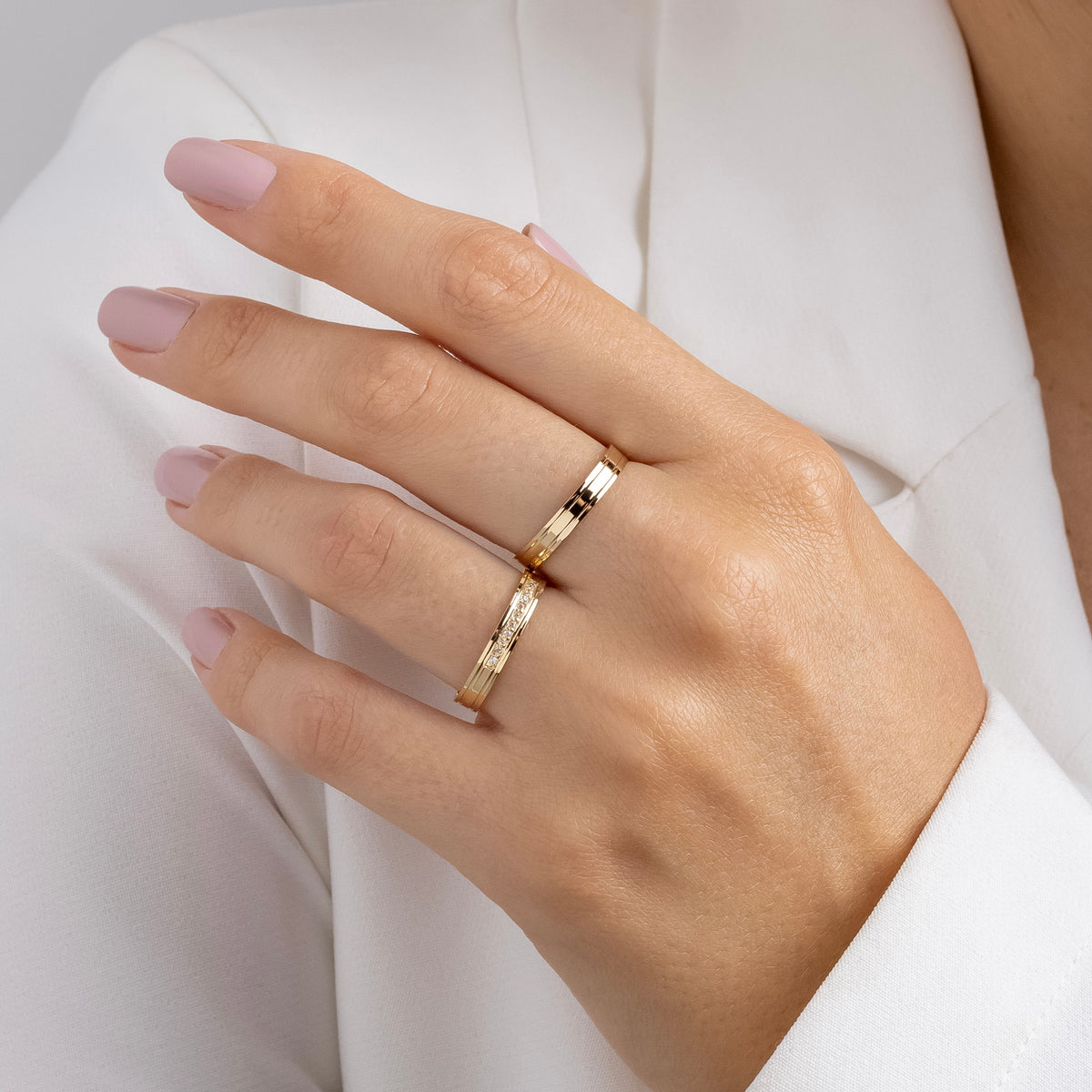 Alianças Chanel 3mm Banhadas a Ouro + Anel Brinde