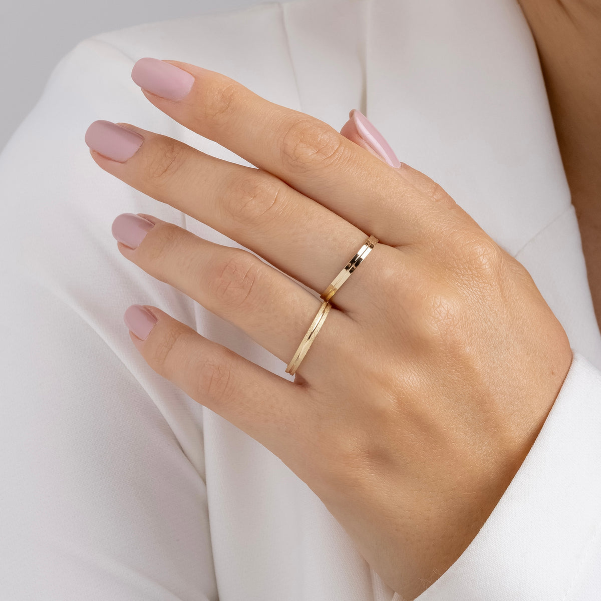 Alianças Dulce Duo 2mm Banhadas a Ouro + Anel Brinde