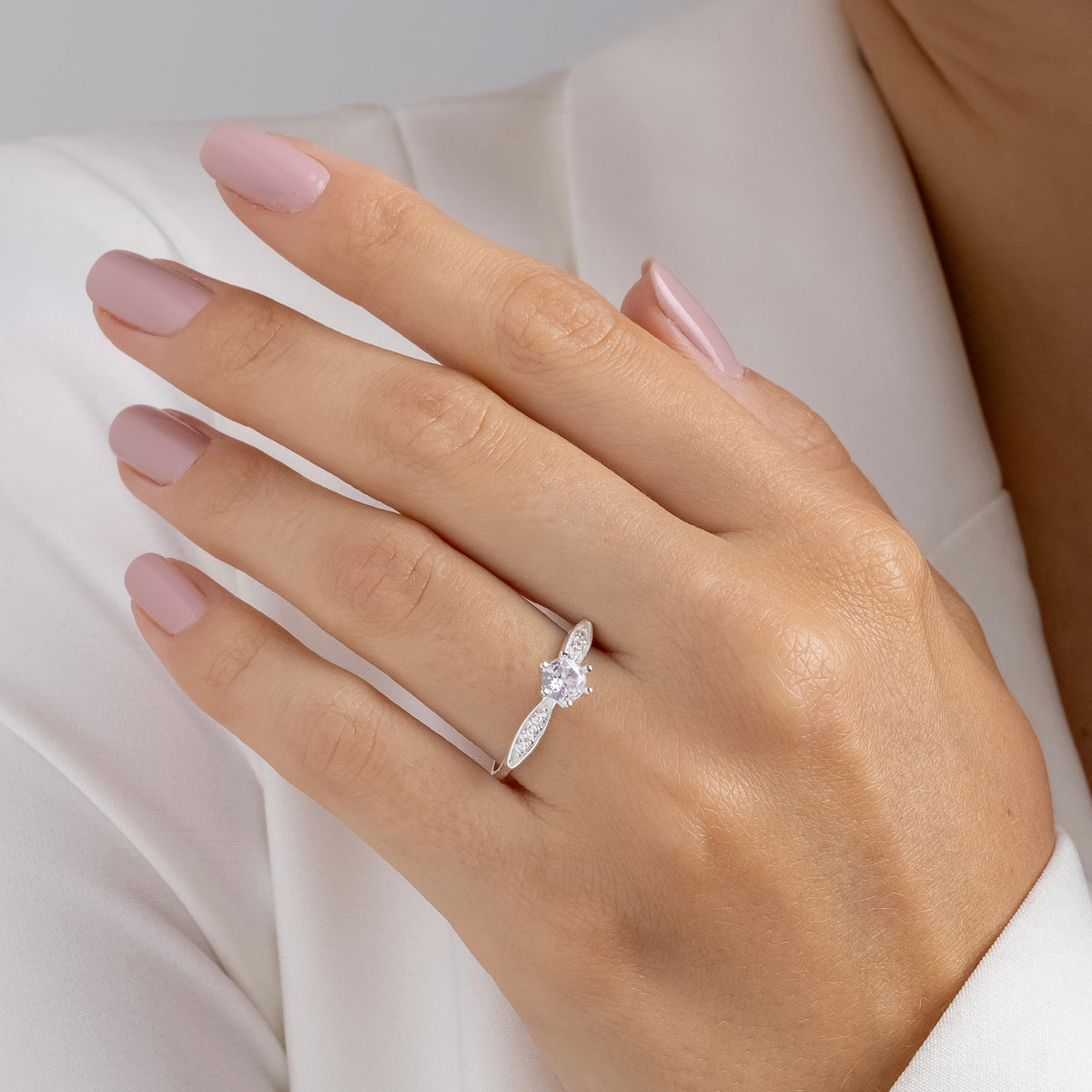 Anel Solitário Delicate Plus (Envio Full)
