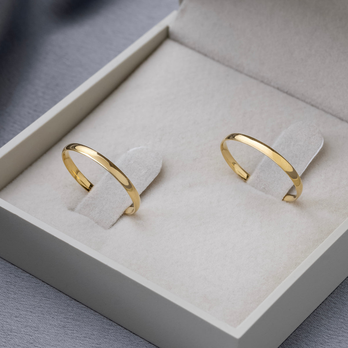 Alianças de Casamento Classic Ouro 10K 2mm + Anel Brinde