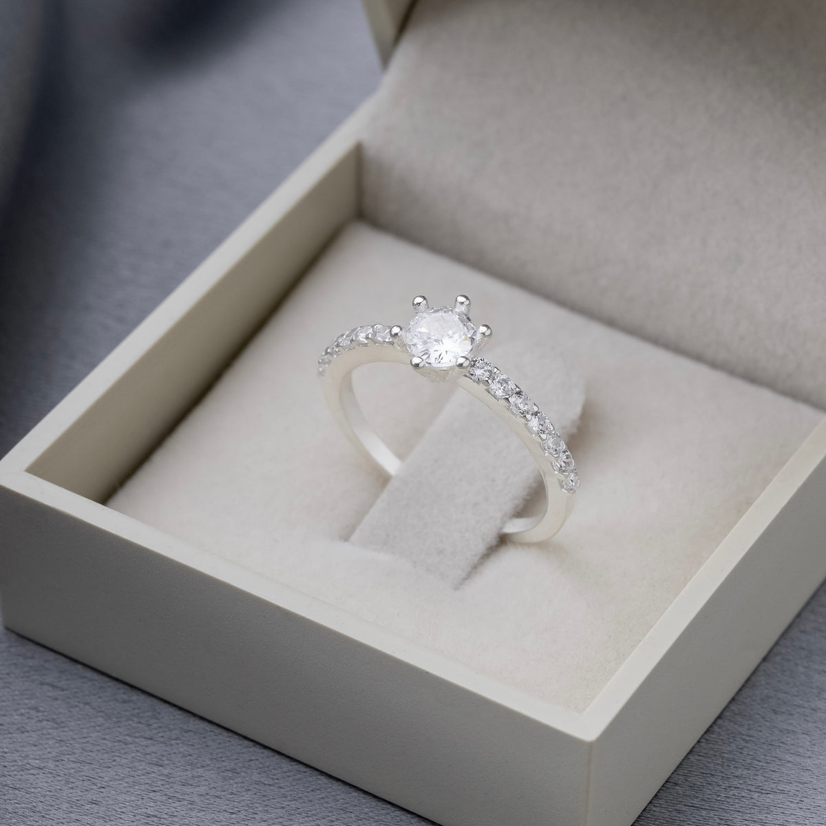Anel Solitário Diamant (Envio Full)