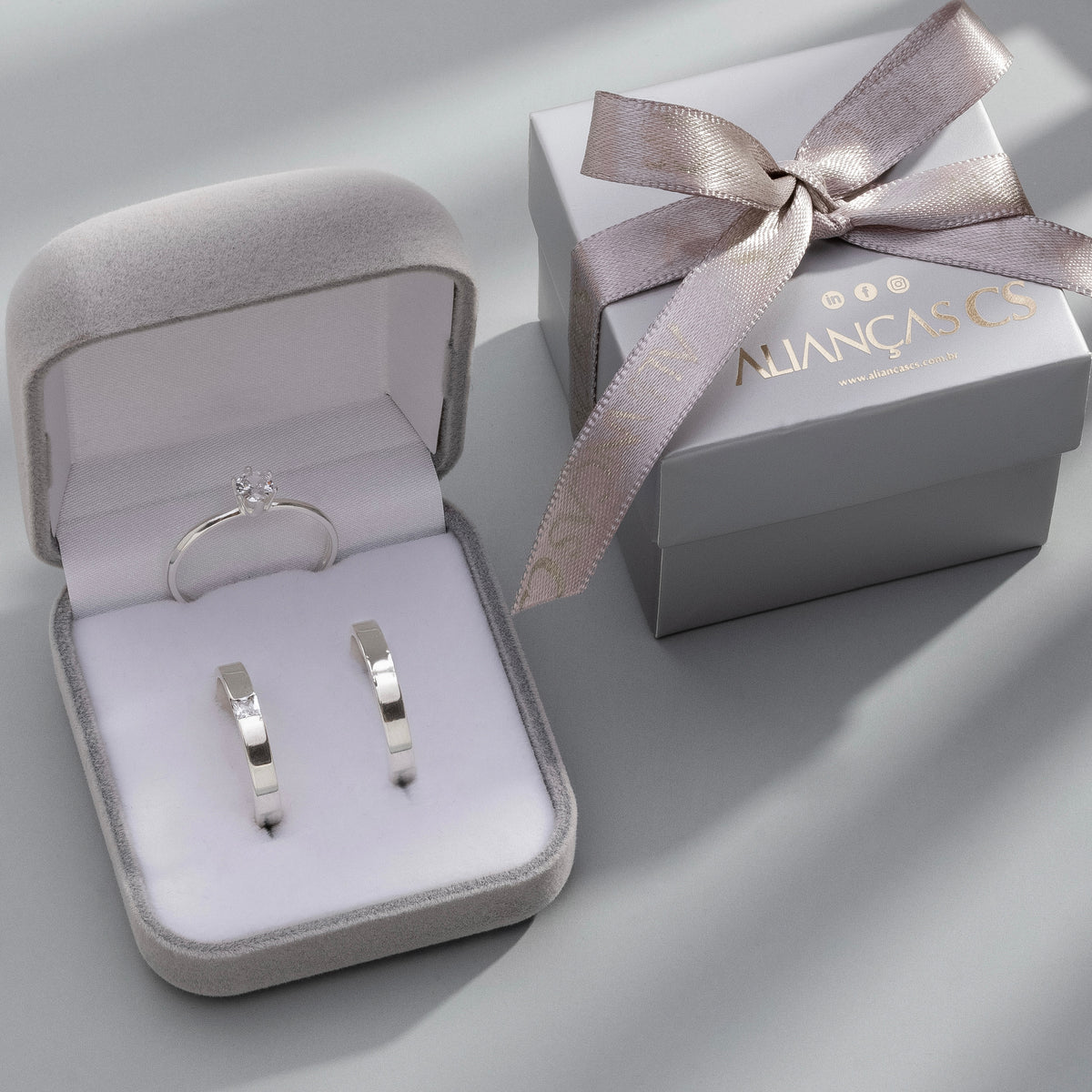 Alianças de Namoro Zara 3mm e 4mm+ Anel Solitário Classic