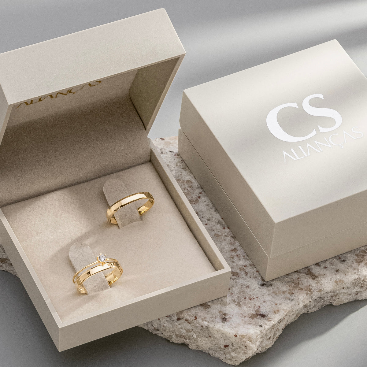 Alianças de Casamento Italian Ouro 18K 3mm + Anel Brinde