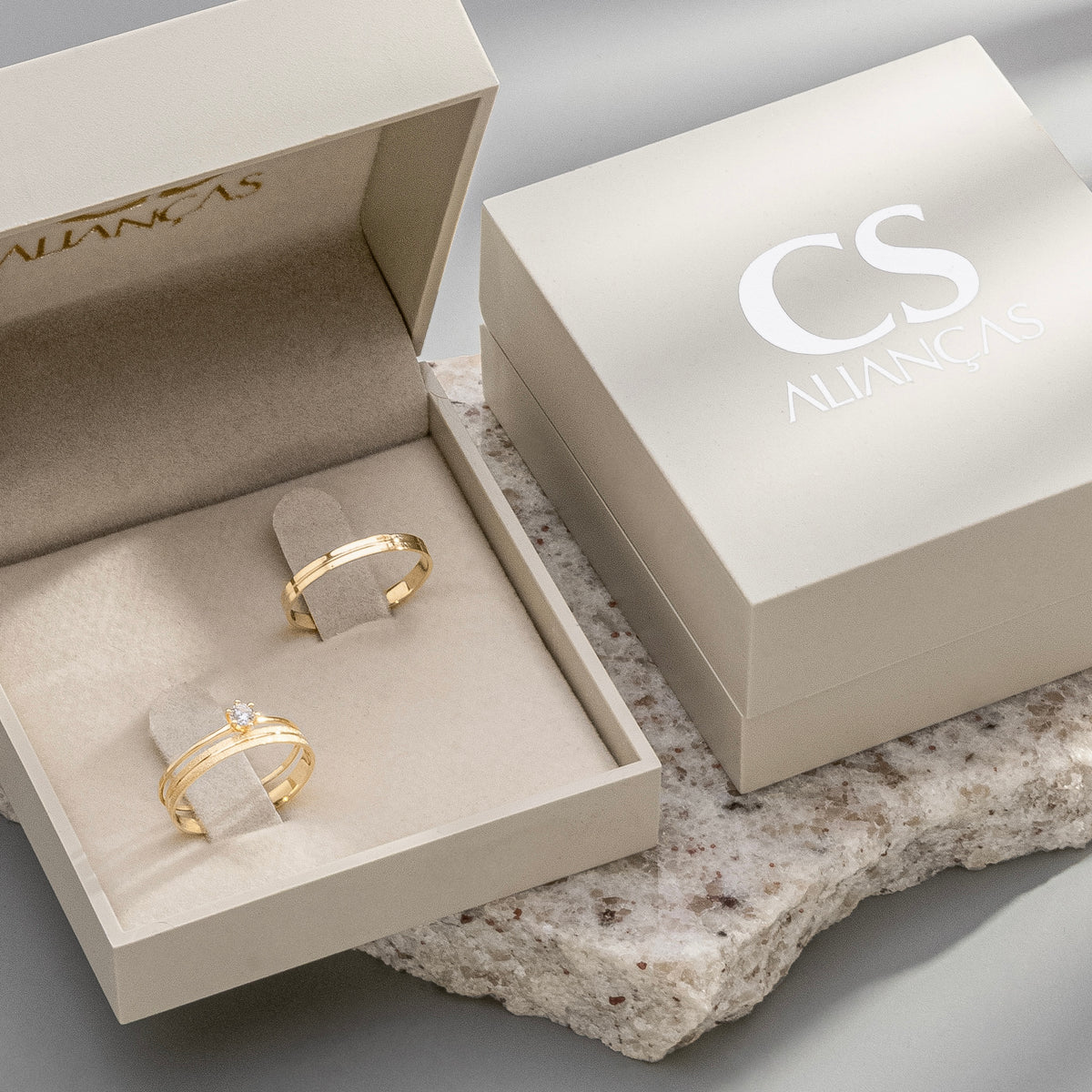 Alianças de Casamento Dulce Duo Ouro 10K 2mm + Anel Brinde