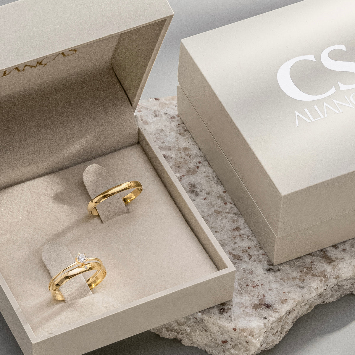 Alianças de Casamento Classic Ouro 18K 3mm + Anel Brinde