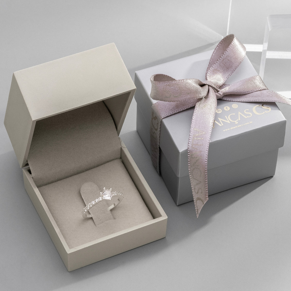 Anel Solitário Diamant (Envio Full)
