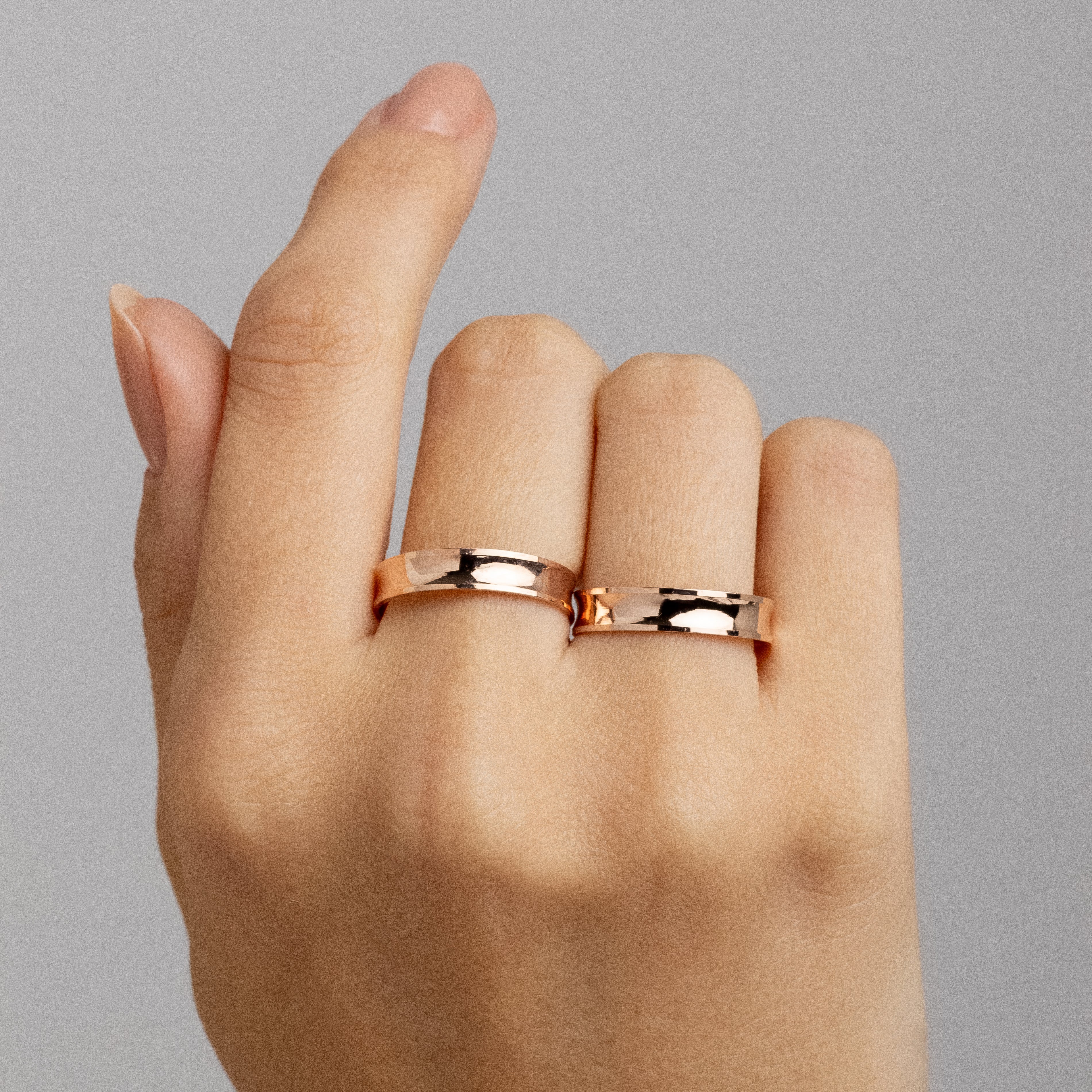Alianças de Casamento Côncavas Ouro Rosé 18K 4mm + Anel Brinde