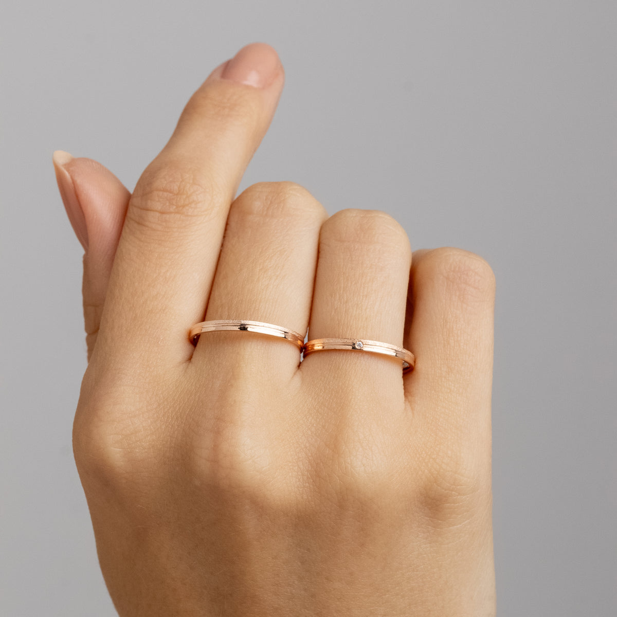 Alianças de Casamento Candy Ouro Rosé 18K 2mm + Anel Brinde