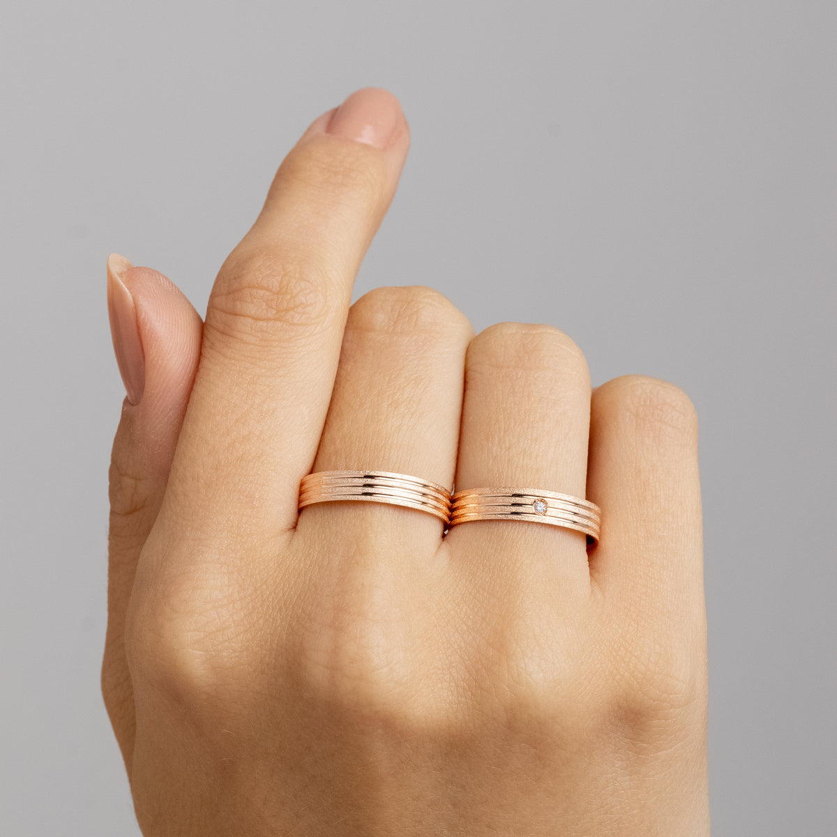 Alianças de Casamento Elysia Ouro Rosé 18K 4.5mm + Anel Brinde