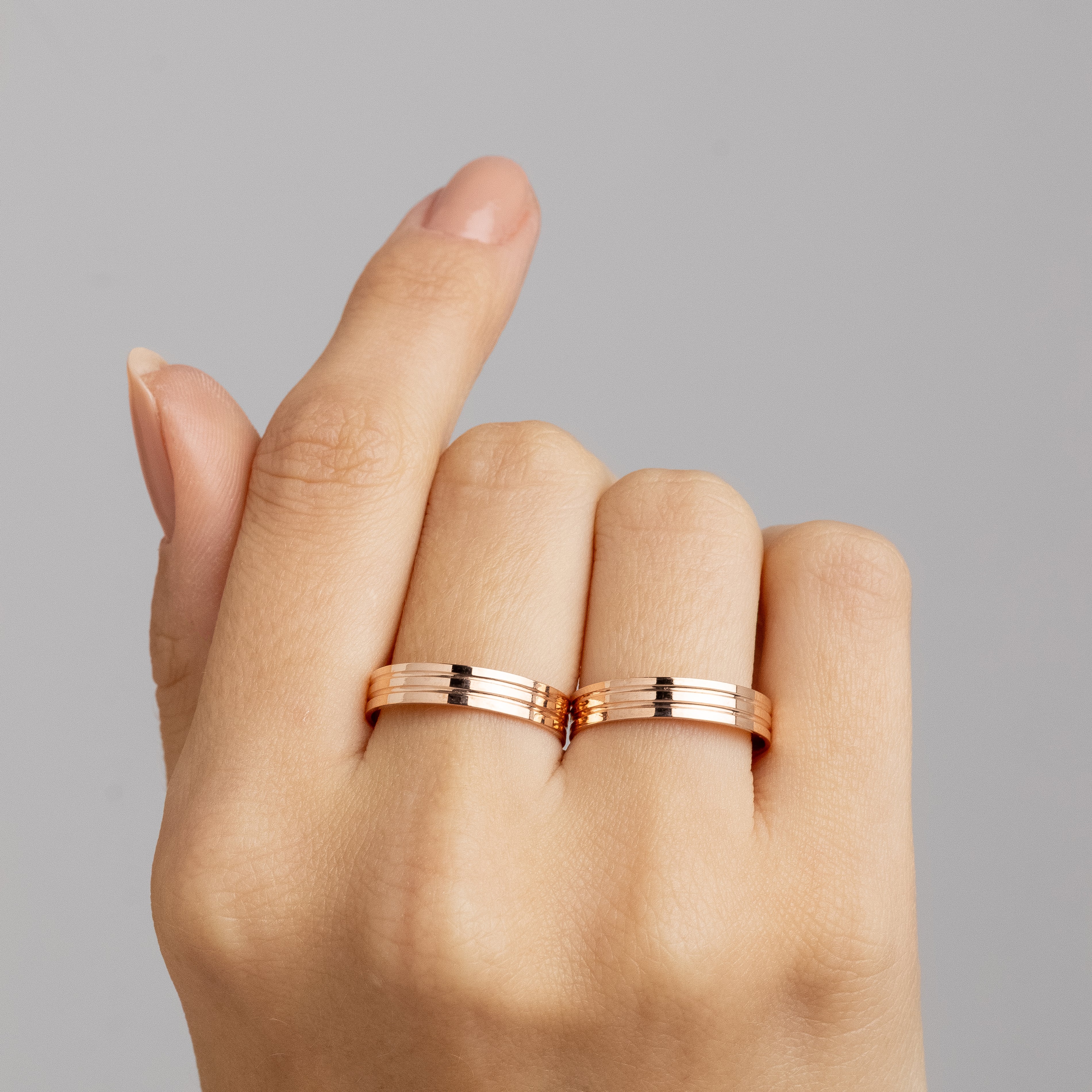 Alianças de Casamento Herrera Ouro Rosé 18K 4mm + Anel Brinde