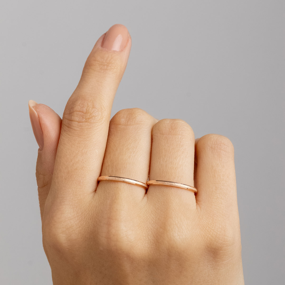 Alianças de Casamento Hortense Ouro Rosé 18K 1.5mm + Anel Brinde